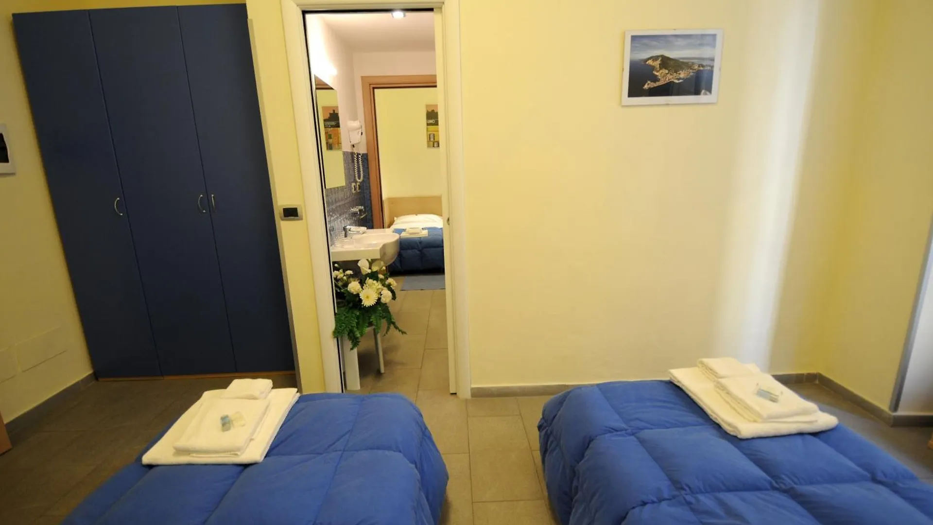 Affittacamere Del Golfo E Delle 5 Terre La Spezia 2*,  Italy